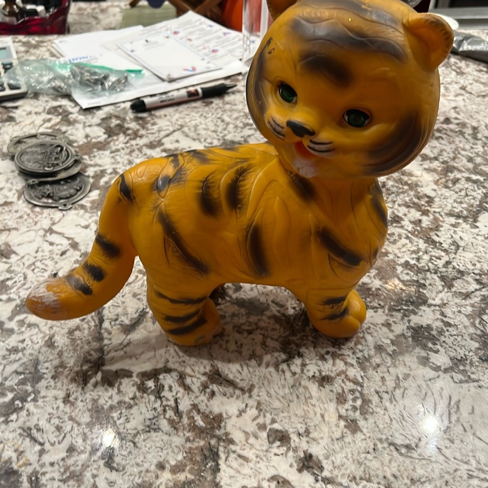 Rare vintage Edward Mobley 10” Rubber Tiger 🐯 open and close eyes 1960’s Suk